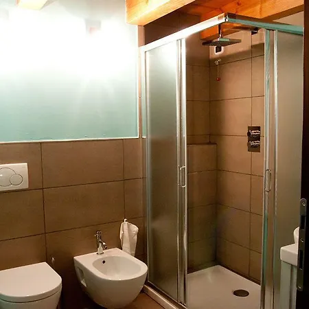 Bed & Breakfast La Maison D' Amelie E 4*