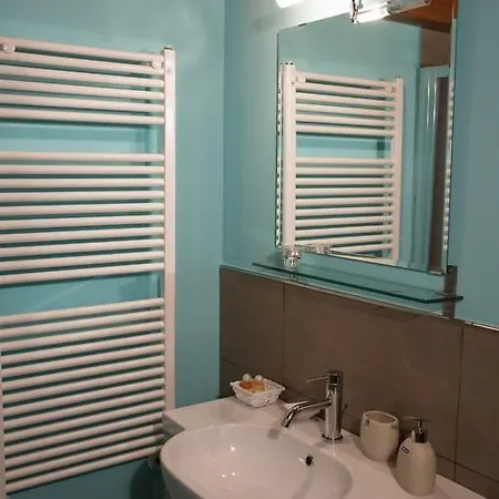 La Maison D' Amelie E Alojamento de Acomodação e Pequeno-almoço Fenis