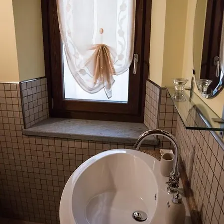 La Maison D' Amelie E Alojamento de Acomodação e Pequeno-almoço 4*