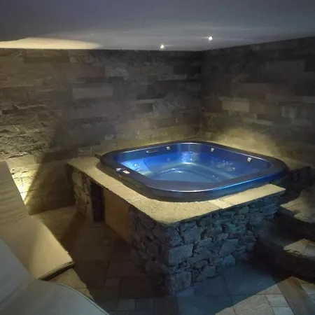 Bed & Breakfast La Maison D' Amelie E Fenis
