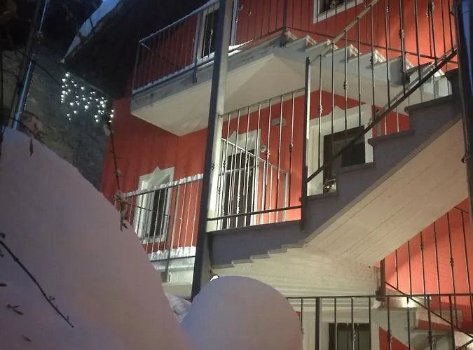 La Maison D' Amelie E Alojamento de Acomodação e Pequeno-almoço 4*